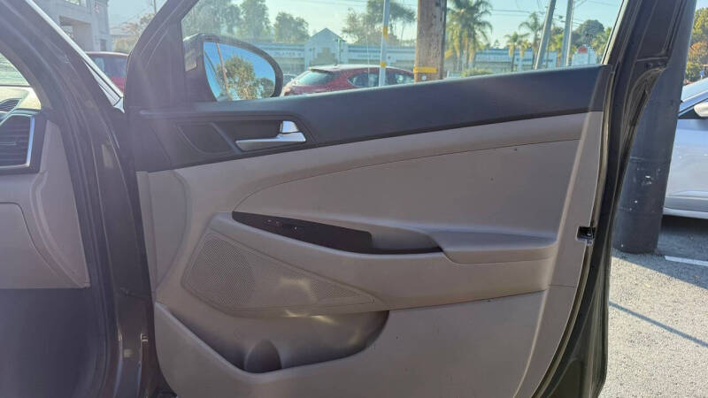 2020 Hyundai Tucson SE