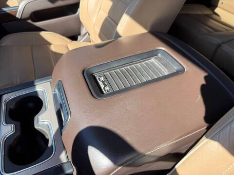 2017 GMC Sierra 2500HD Denali