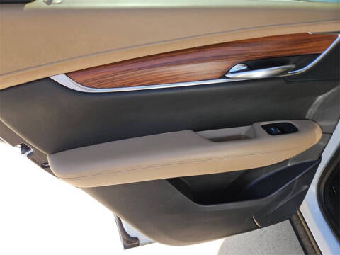 2019 Cadillac XT5 Platinum