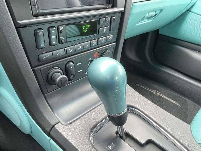2002 Ford Thunderbird Deluxe