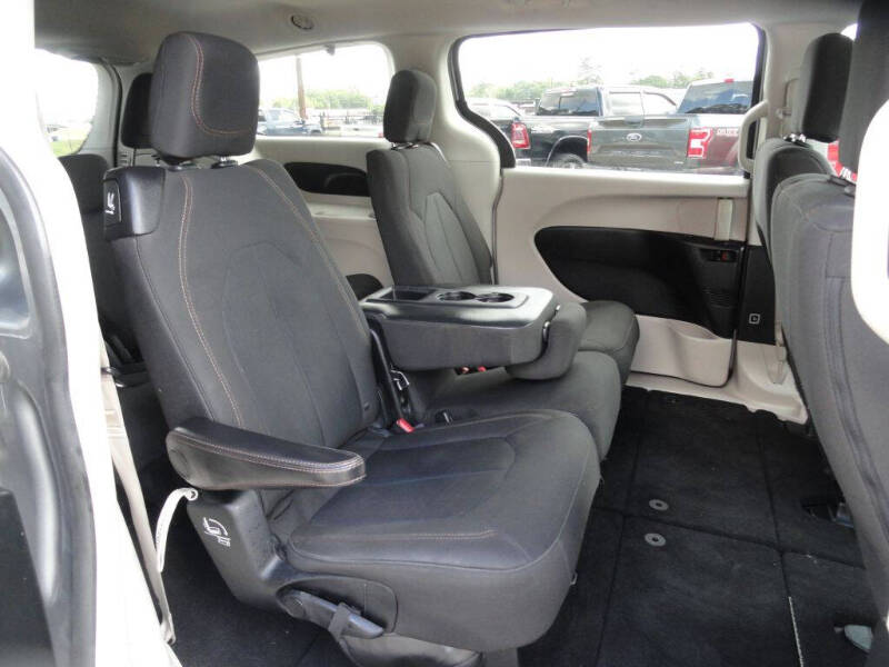 2017 Chrysler Pacifica LX