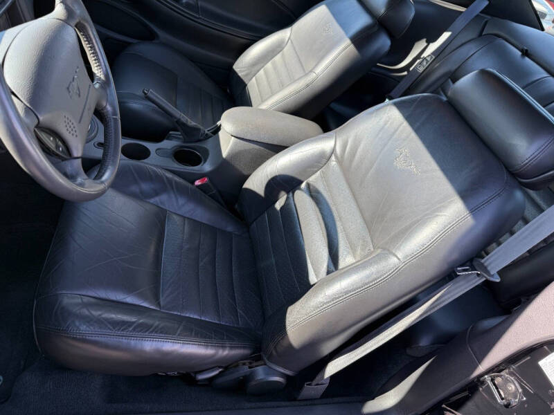 2002 Ford Mustang GT Deluxe