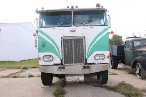 1965 Peterbilt 352