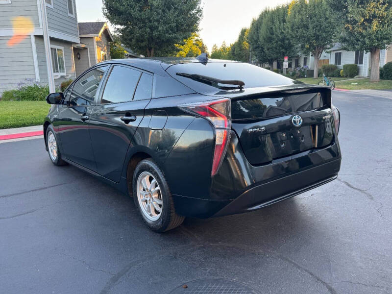 2016 Toyota Prius Four