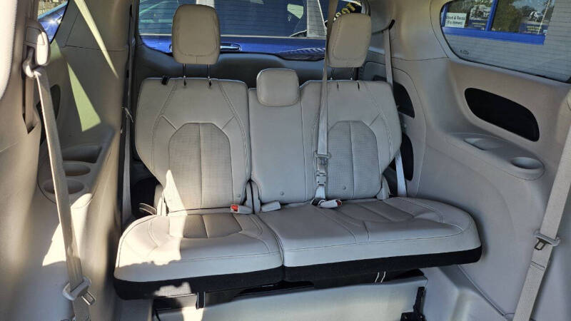 2021 Chrysler Voyager LXi