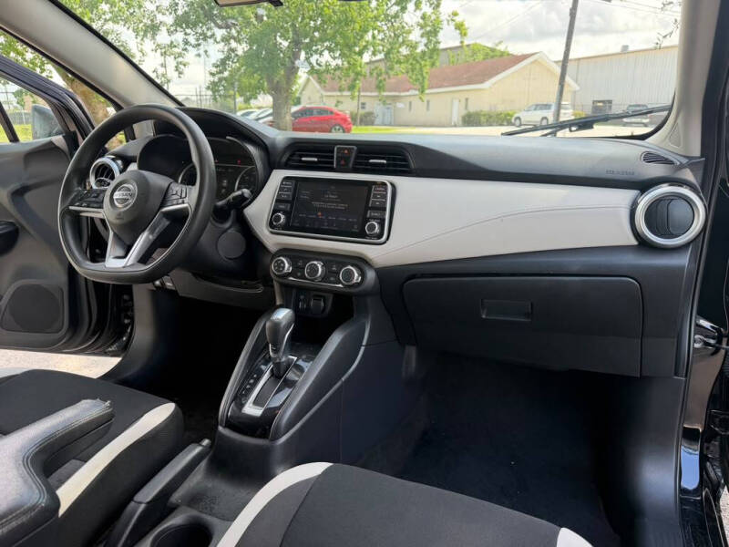 2021 Nissan Versa SV