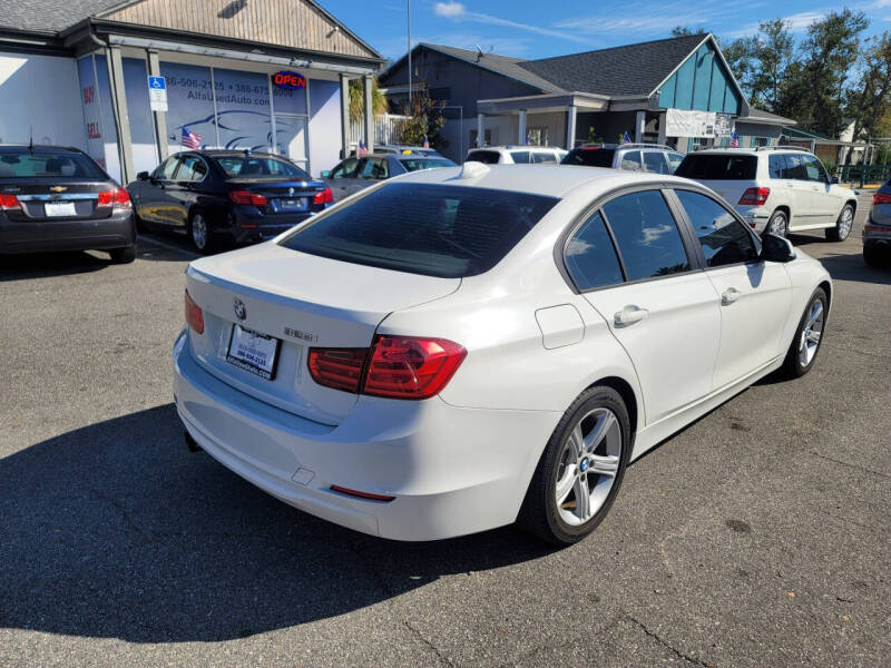 2013 BMW 3 Series 328i photo 4