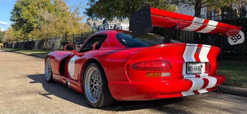 1997 Dodge Viper RT/10