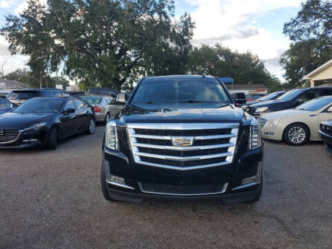 2017 Cadillac Escalade Standard