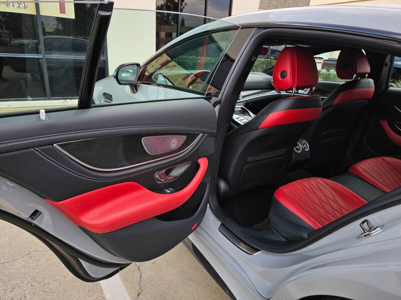 2023 Mercedes-Benz AMG GT 63 S