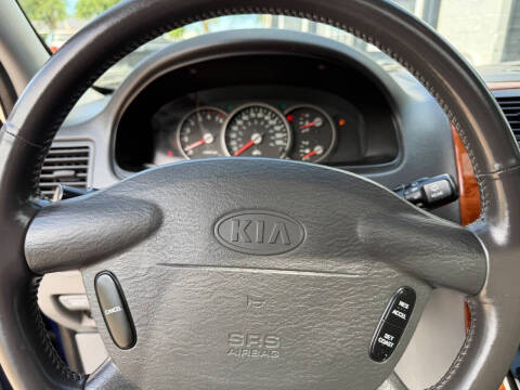 2005 Kia Sedona EX
