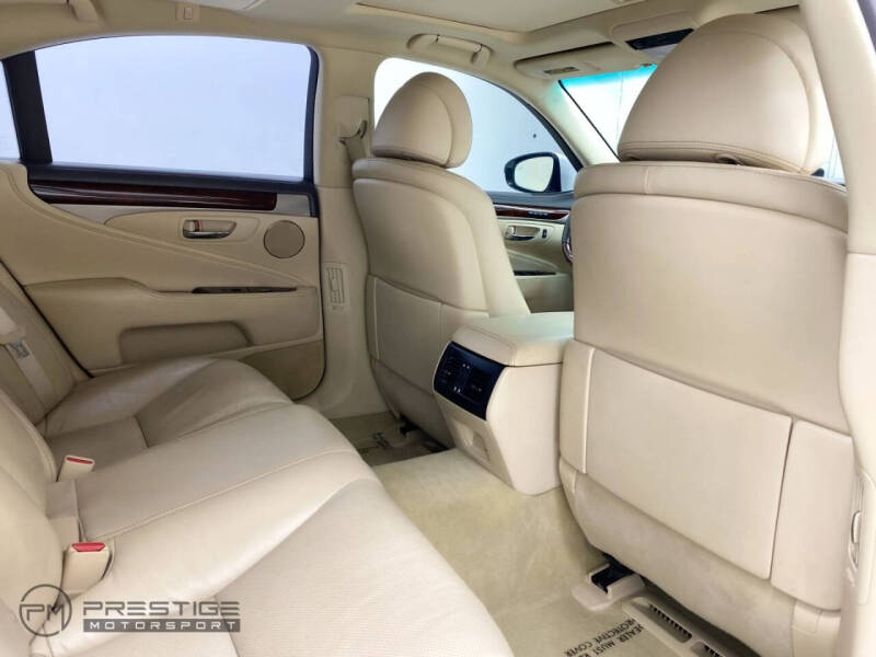 2016 Lexus LS 460