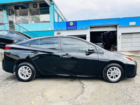 2019 Toyota Prius LE