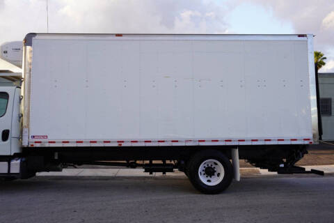 2018 Freightliner M2 106