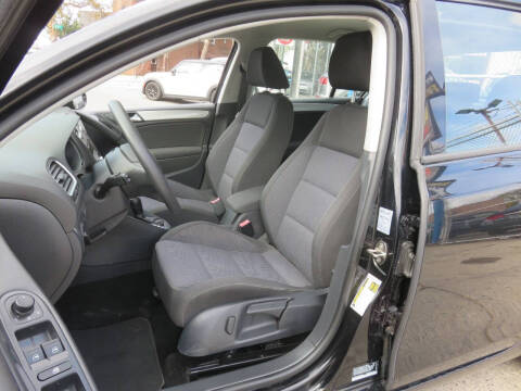 2014 Volkswagen Golf 2.5L PZEV