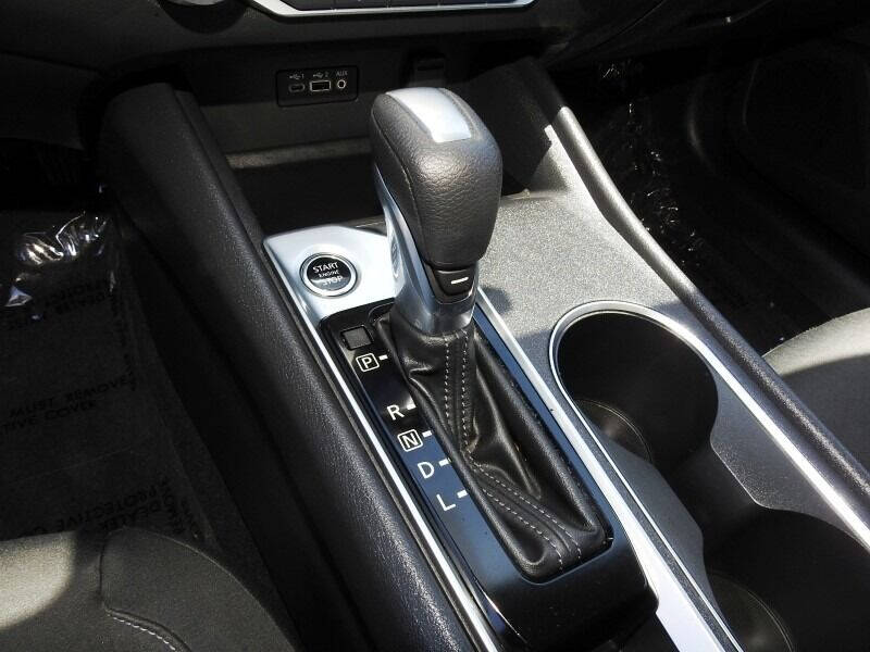 2022 Nissan Altima Sedan - $21,900