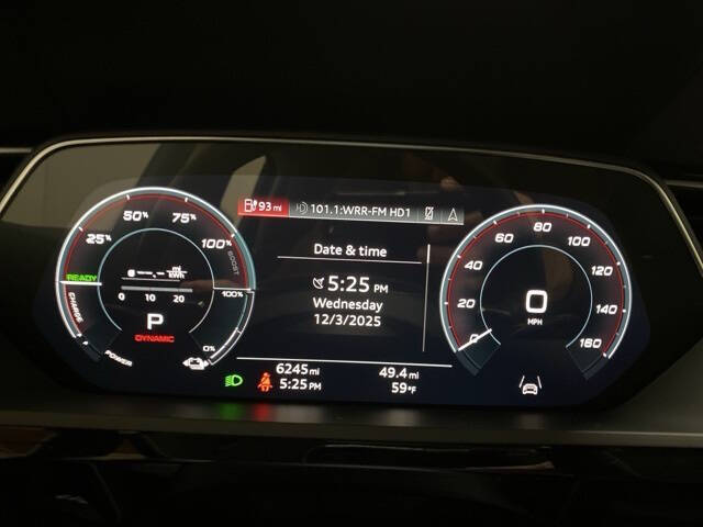 2023 Audi e-tron quattro Premium Plus