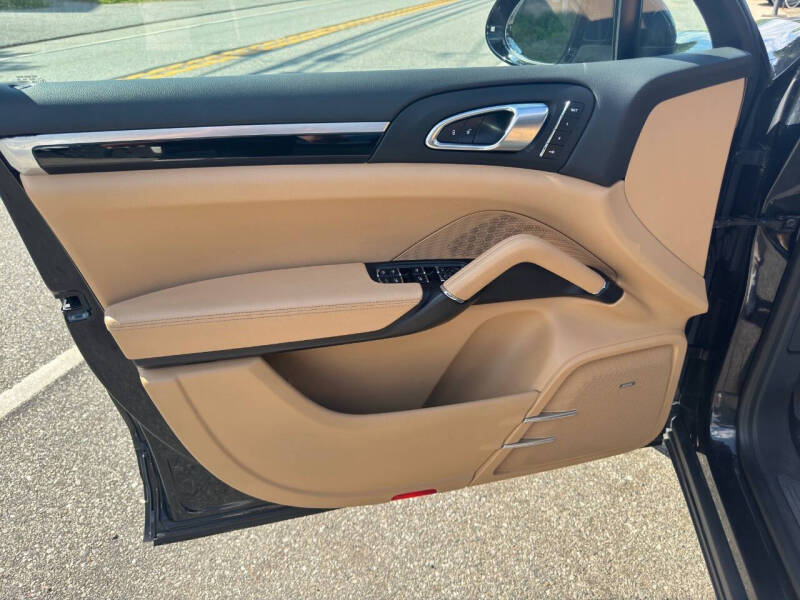 2017 Porsche Cayenne S