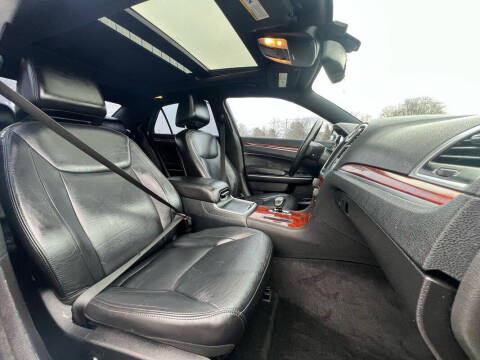 2012 Chrysler 300 Limited