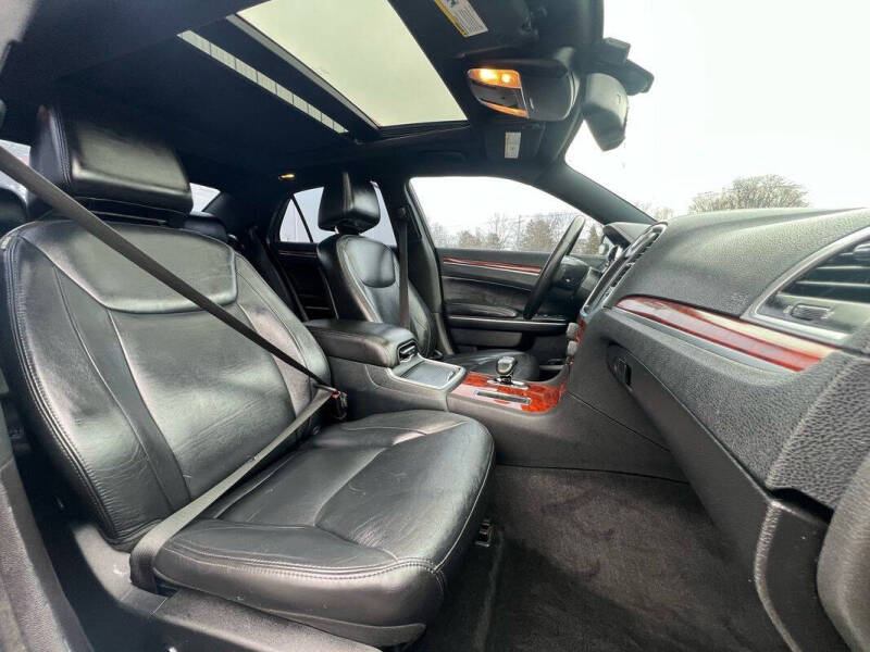 2012 Chrysler 300 Limited