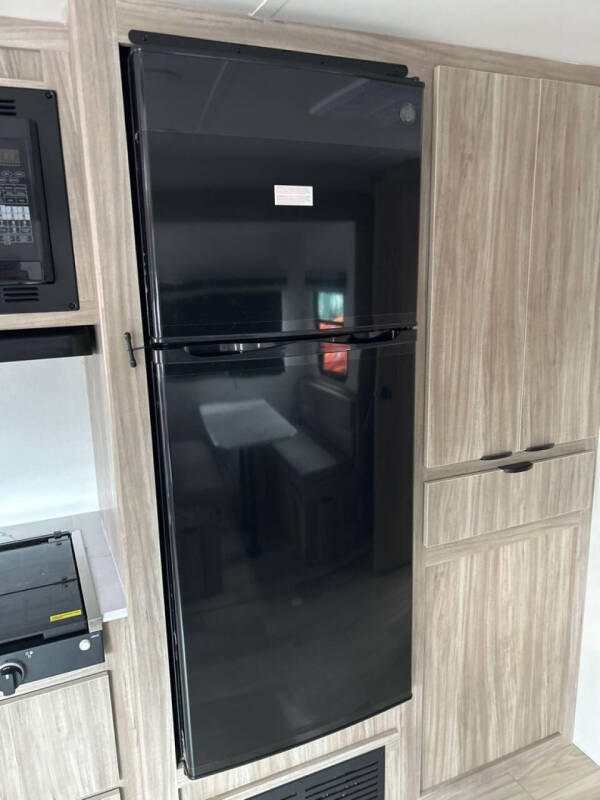2024 Winnebago 30 BH ACCESS