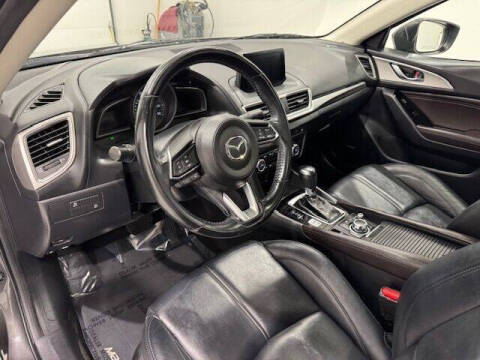 2018 Mazda MAZDA3 Touring