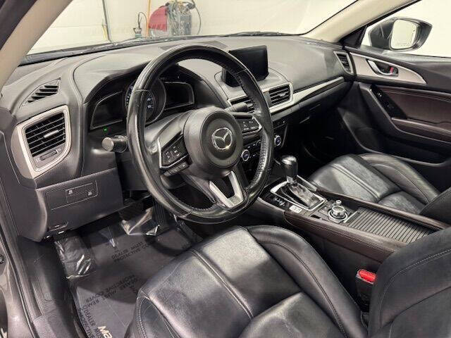 2018 Mazda MAZDA3 Touring