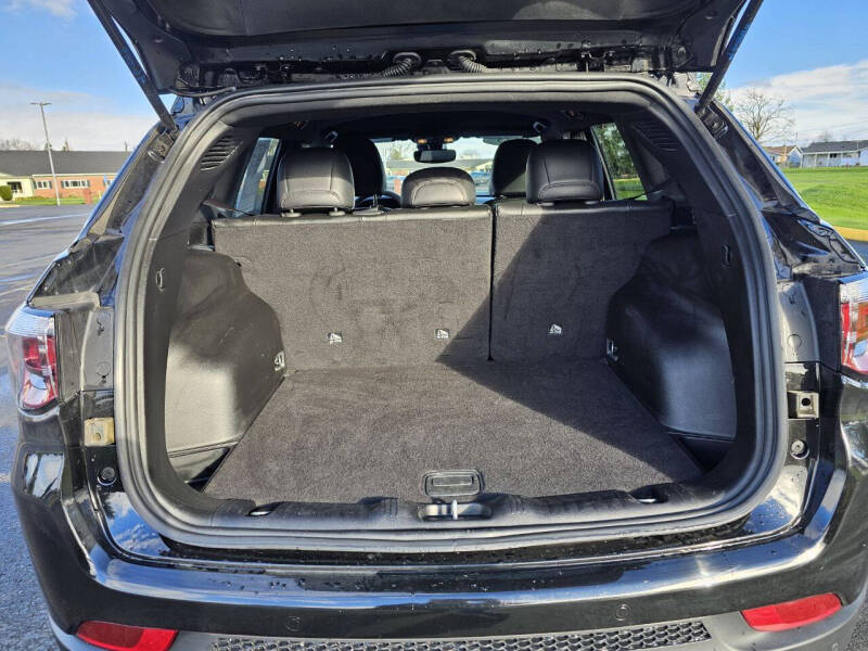 2025 Jeep Compass Trailhawk