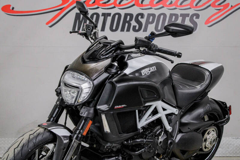 2015 Ducati Diavel