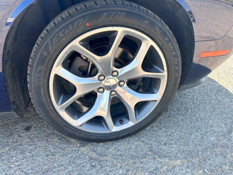 2016 Dodge Challenger SXT