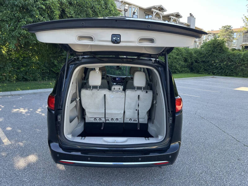 2018 Chrysler Pacifica Touring L Plus