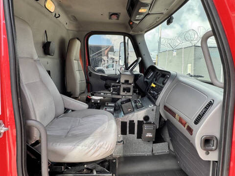 2016 Freightliner M2 106