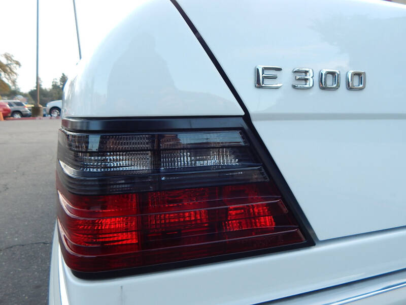 1995 Mercedes-Benz E-Class E 300D