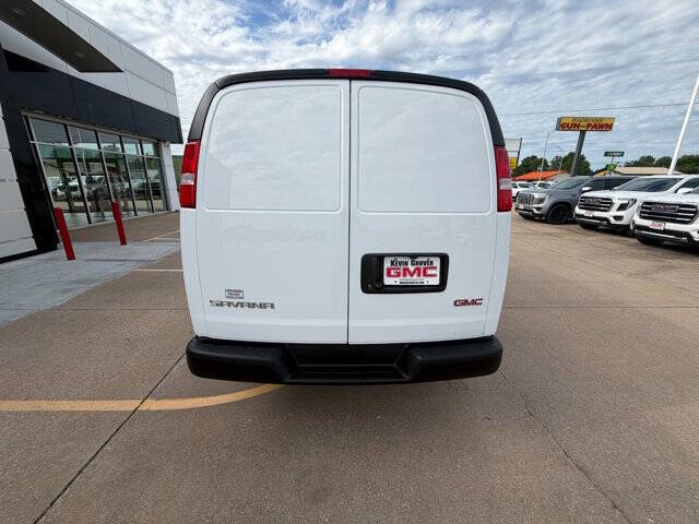 2026 GMC Savana 2500