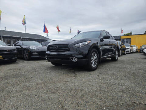 2015 Infiniti QX70