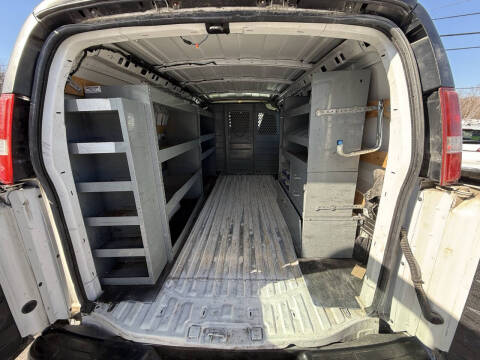 2016 GMC Savana 2500