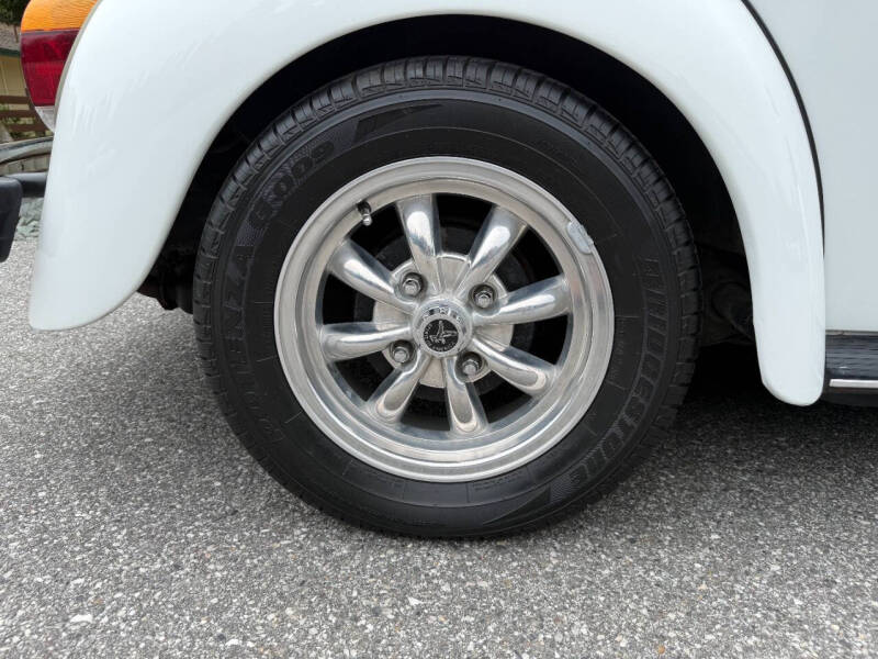 1977 Volkswagen Super Beetle
