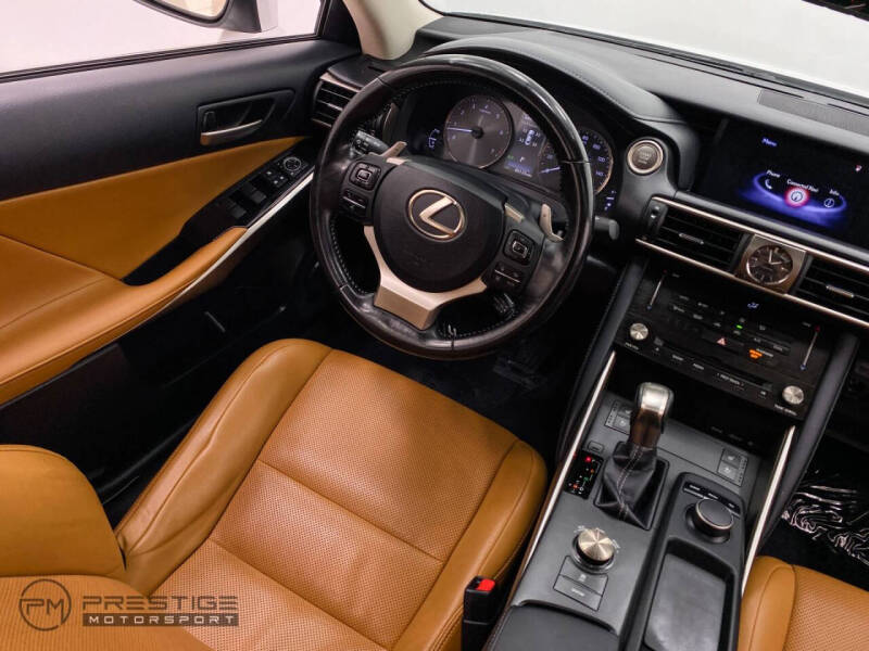 2017 Lexus IS 300