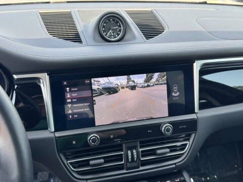 2024 Porsche Macan S