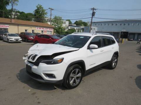 2019 Jeep Cherokee for sale at Saw Mill Auto in Yonkers NY
