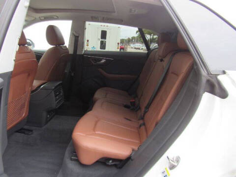 2022 Audi Q8 quattro Premium 55 TFSI