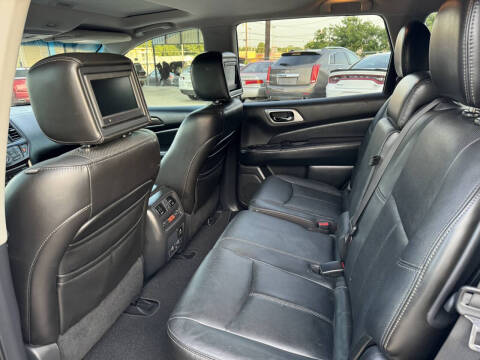 2013 Nissan Pathfinder Platinum