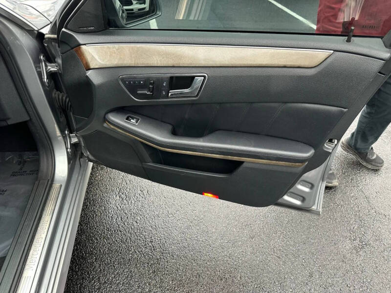 2010 Mercedes-Benz E-Class