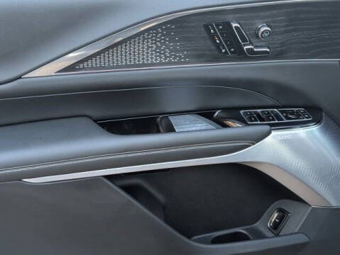 2023 Cadillac LYRIQ Luxury