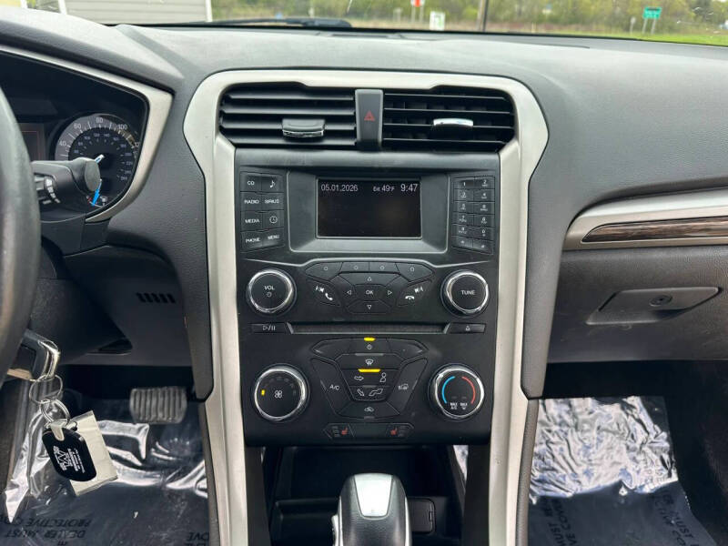 2013 Ford Fusion SE