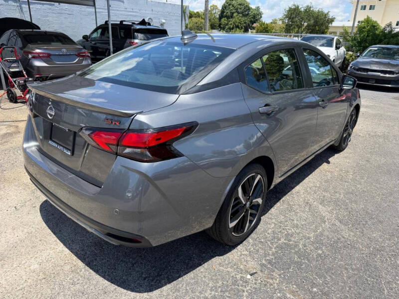 2024 Nissan Versa SR