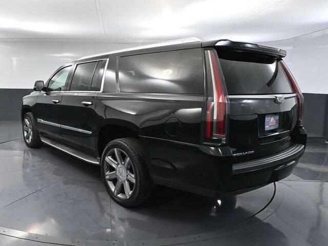 2017 Cadillac Escalade ESV Luxury