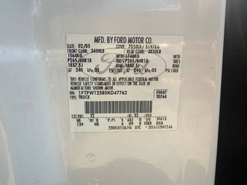 2005 Ford F-150 Lariat