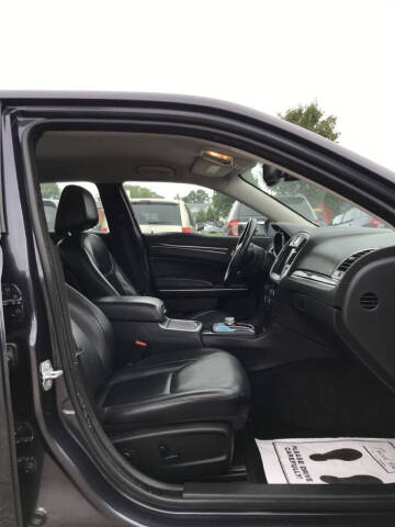 2015 Chrysler 300 Limited