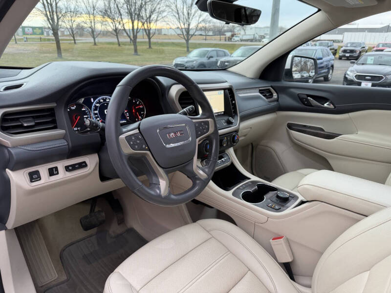 2021 GMC Acadia Denali